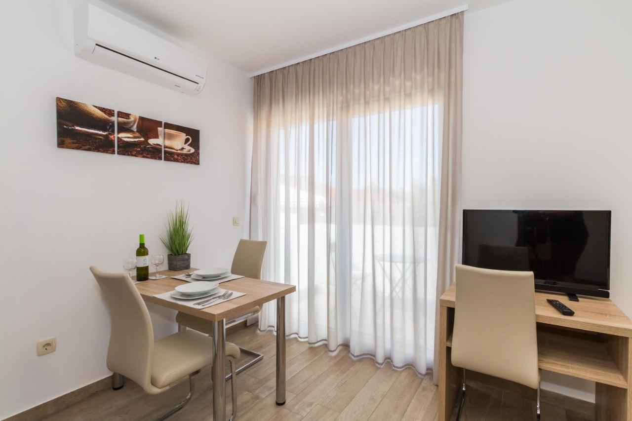 Villa Astoria Biograd Na Moru Eksteriør bilde